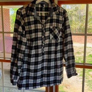Land's End 100% Cotton Flannel Blouse 1/2 Button Closure, Black & White